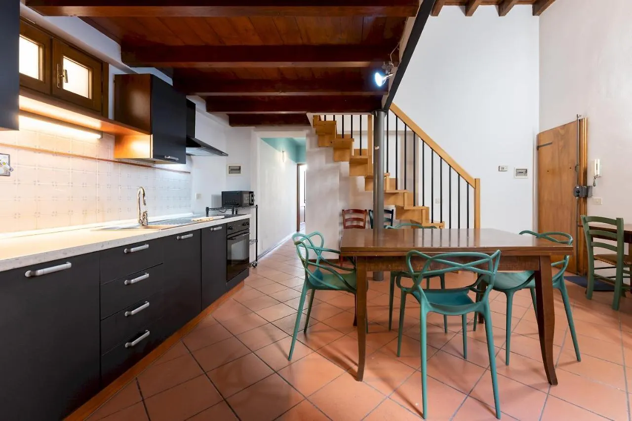 Oriuolo 8 Apartment Florence Italy
